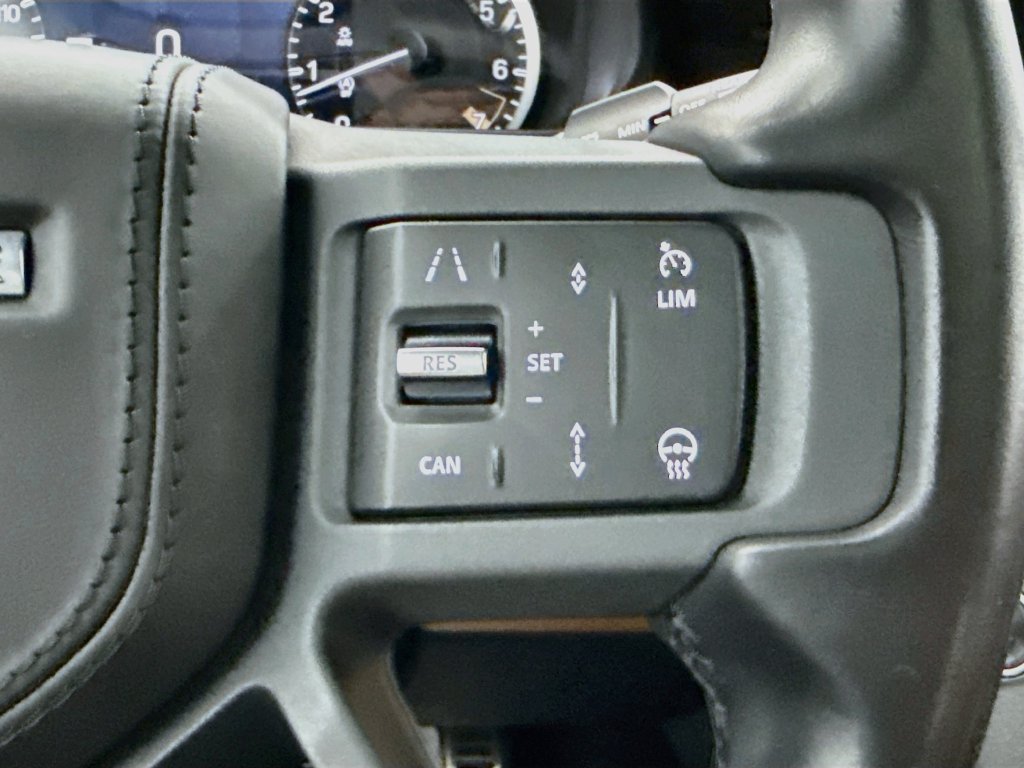 Used 2023 Land Rover Defender 110 X AWD/4WD image 12