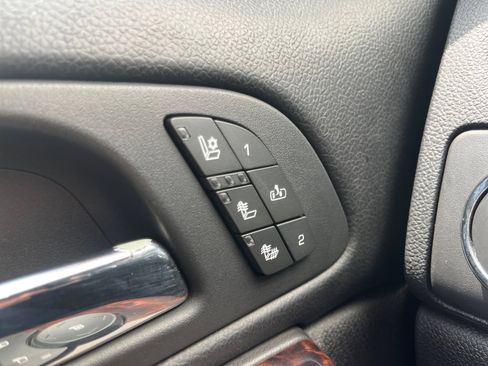 Used 2011 GMC Sierra 2500 Denali AWD/4WD image 20