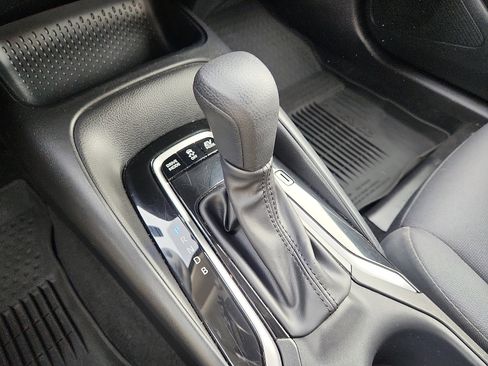 Certified 2025 Toyota Corolla LE image 15