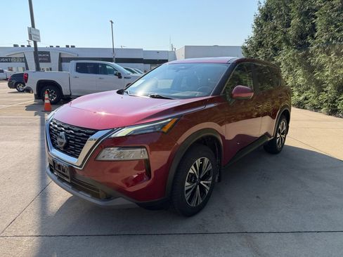 Used 2023 Nissan Rogue SV AWD/4WD image 7