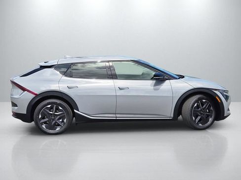 New 2026 Kia EV6 Light RWD image 3