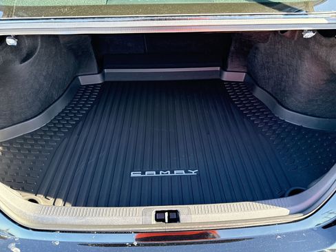 Used 2026 Toyota Camry SE w/ Convenience Package image 20