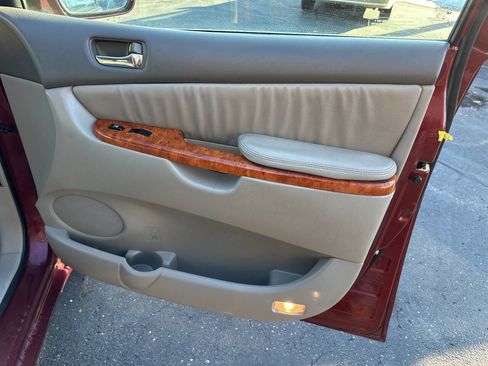Used 2006 Toyota Sienna XLE Limited image 12