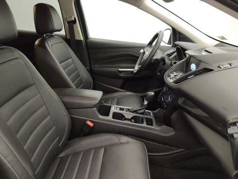 Used 2017 Ford Escape Titanium AWD/4WD image 21