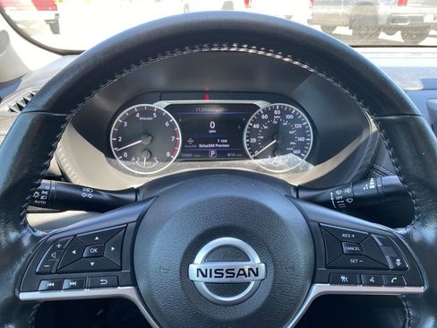 Used 2023 Nissan Sentra SV FWD image 25