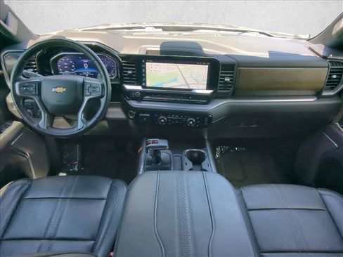 Used 2025 Chevrolet Silverado 1500 High Country AWD/4WD image 15