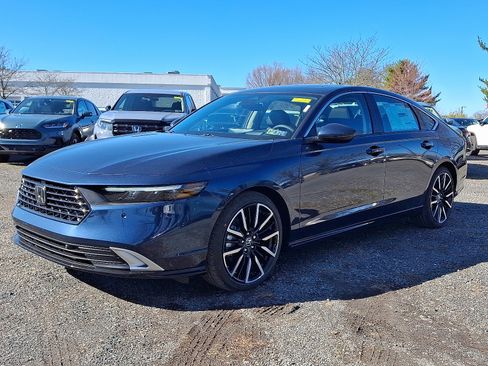 New 2025 Honda Accord Touring image 2