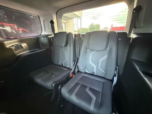 Used 2018 Ford Transit Connect XLT image 17