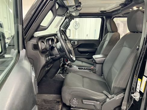 Used 2020 Jeep Gladiator Sport w/ Quick Order Package 24S AWD/4WD image 18
