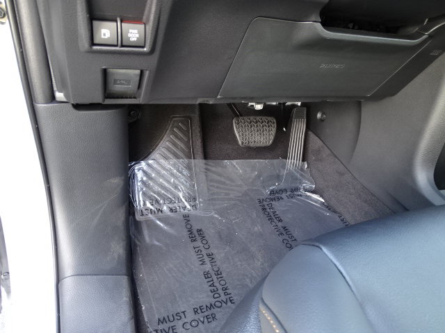 New 2026 Toyota Sienna XLE Woodland Edition AWD/4WD image 8