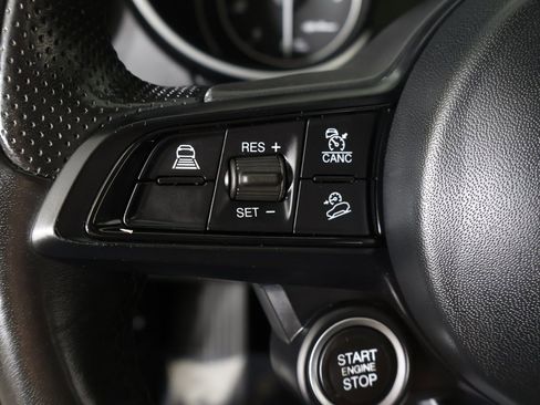 Used 2022 Alfa Romeo Stelvio Ti image 43