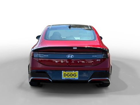New 2025 Hyundai Sonata Limited image 4