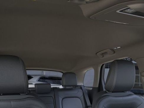 New 2025 Lincoln Corsair Reserve image 22