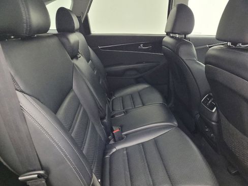 Used 2020 Kia Sorento EX AWD/4WD image 19