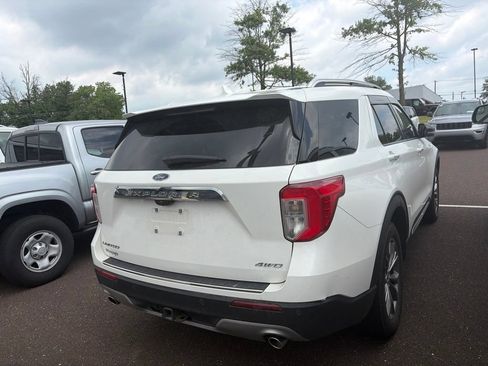 Used 2022 Ford Explorer Limited w/ Equipment Group 301A AWD/4WD image 8