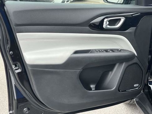 New 2026 Jeep Compass Limited image 12