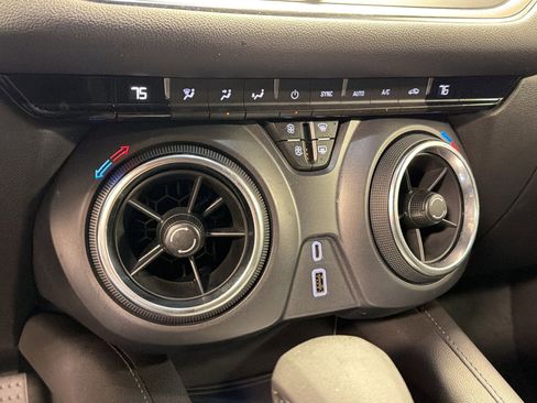 Used 2022 Chevrolet Blazer LT image 25