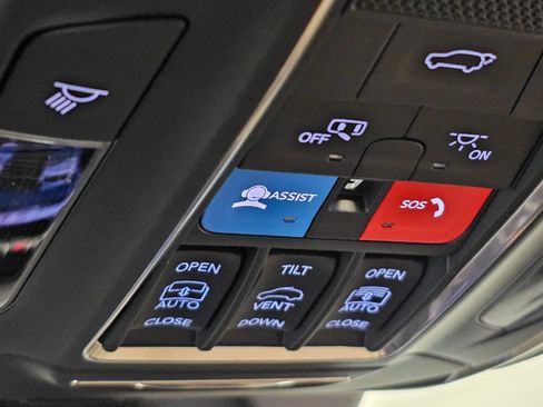 New 2025 Jeep Grand Cherokee Limited w/ Luxury Tech Group II image 36