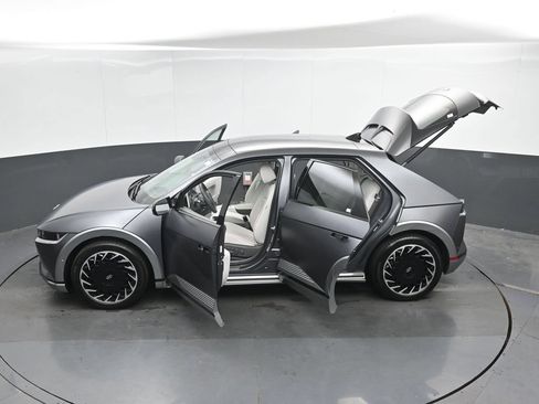 Used 2024 Hyundai Ioniq 5 Limited AWD/4WD image 52