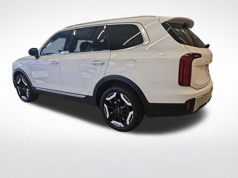 Used 2024 Kia Telluride S image 4
