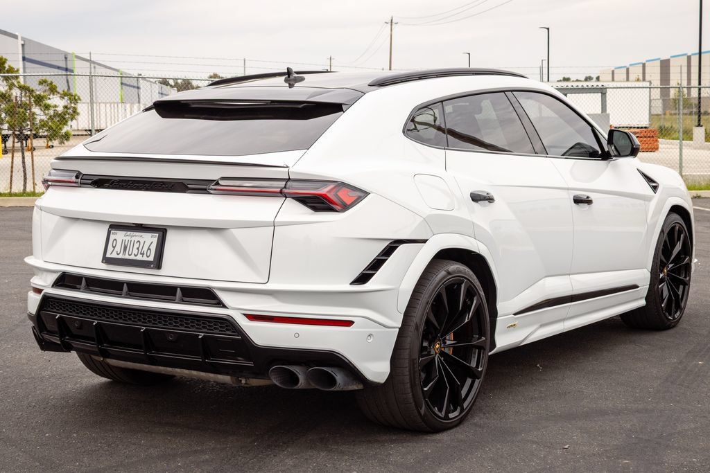 Used 2023 Lamborghini Urus S AWD/4WD image 4