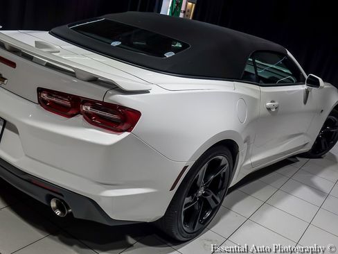 Used 2024 Chevrolet Camaro LT RWD image 8