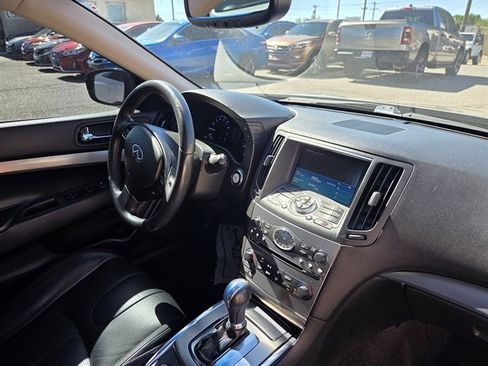 Used 2012 INFINITI G37 Journey w/ Premium Pkg RWD image 6