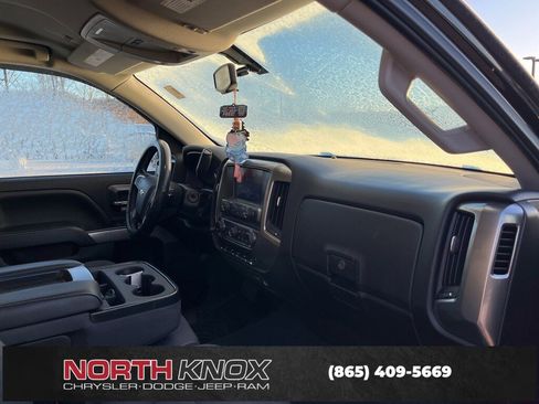 Used 2018 Chevrolet Silverado 1500 LT w/ All Star Edition image 10