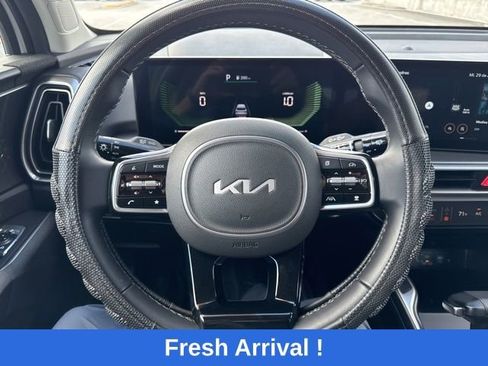 Used 2025 Kia Sorento S FWD image 5