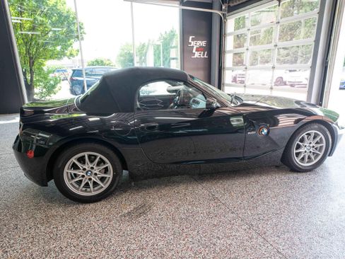 Used 2004 BMW Z4 2.5i RWD image 4