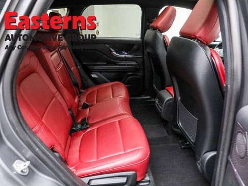 Used 2025 Lincoln Corsair Grand Touring w/ Towing Package AWD/4WD image 24