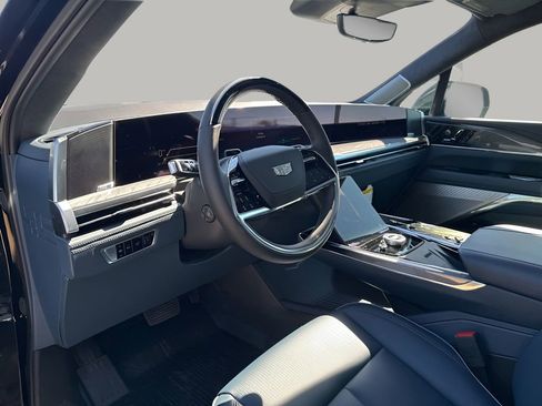 New 2026 Cadillac Escalade IQ Luxury 2 w/ LPO, Floor Liner Package AWD/4WD image 30