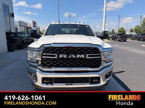 Used 2024 RAM 3500 Big Horn AWD/4WD image 18