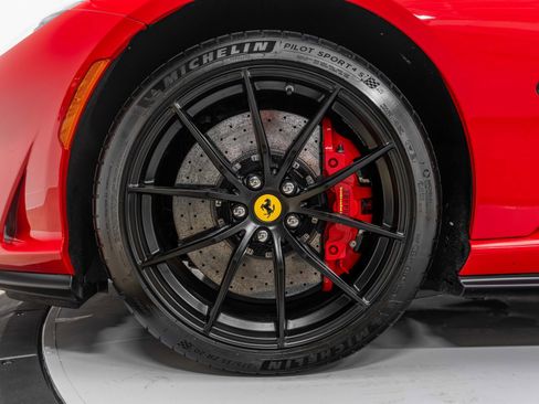Used 2019 Ferrari 812 Superfast Base image 14