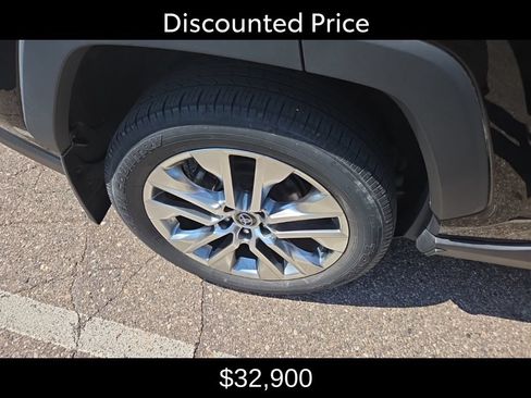 Used 2021 Toyota RAV4 XLE Premium AWD/4WD image 3