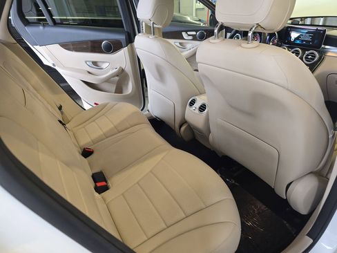 Certified 2022 Mercedes-Benz GLC 300 image 12