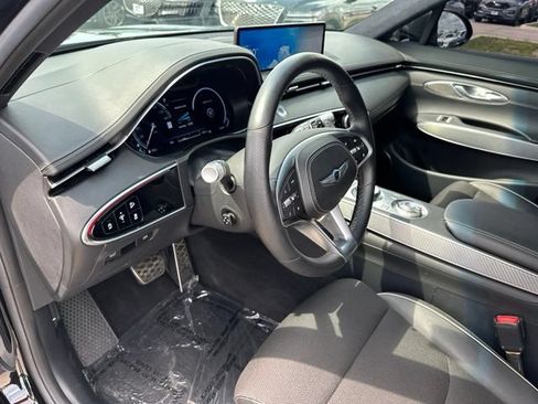 Used 2025 Genesis GV70 2.5T w/ Sport Prestige Package AWD/4WD image 24