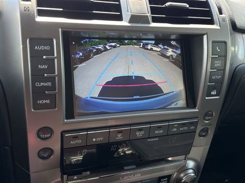 Used 2014 Lexus GX 460 w/ Premium Package AWD/4WD image 18