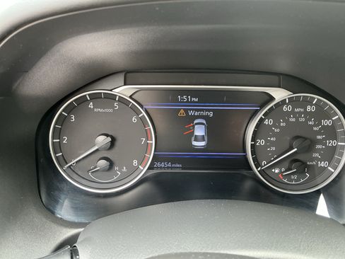 Used 2024 Nissan Altima 2.5 SR w/ SR Premium Package AWD/4WD image 15