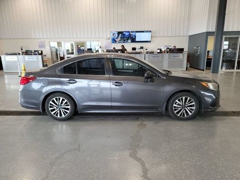 Used 2018 Subaru Legacy 2.5i Premium AWD/4WD image 8