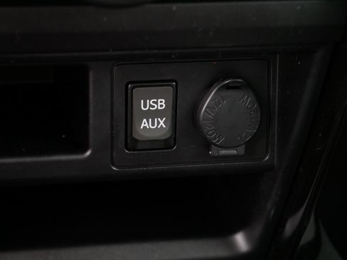 Used 2019 Toyota 4Runner TRD Off-Road Premium AWD/4WD image 31