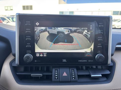 Used 2021 Toyota RAV4 Limited image 28
