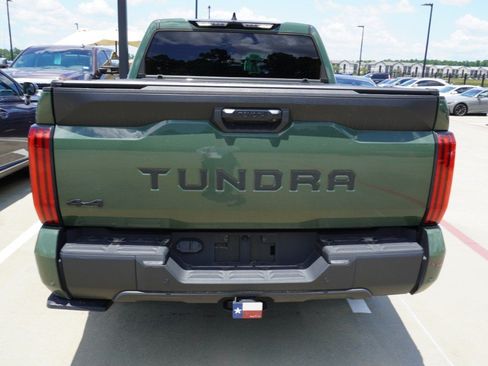 Used 2023 Toyota Tundra SR5 w/ SR5 Convenience Package AWD/4WD image 5