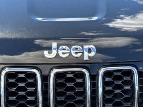 Used 2021 Jeep Grand Cherokee Limited w/ Premium Lighting Group AWD/4WD image 43