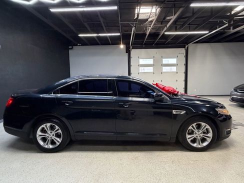 Used 2014 Ford Taurus SEL w/ Equipment Group 201A image 7