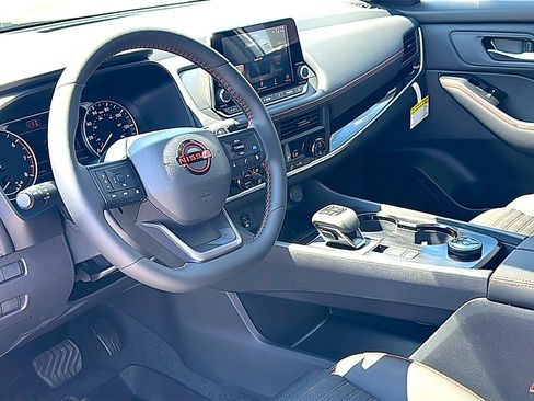 New 2026 Nissan Rogue SV image 9