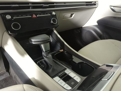 Used 2025 Hyundai Tucson SEL FWD image 19