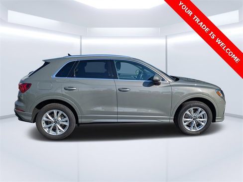Used 2024 Audi Q3 2.0T Premium image 2