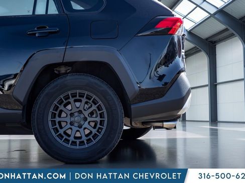 Used 2019 Toyota RAV4 Adventure AWD/4WD image 32