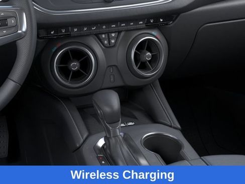 New 2026 Chevrolet Blazer LT w/ Convenience Package FWD image 24
